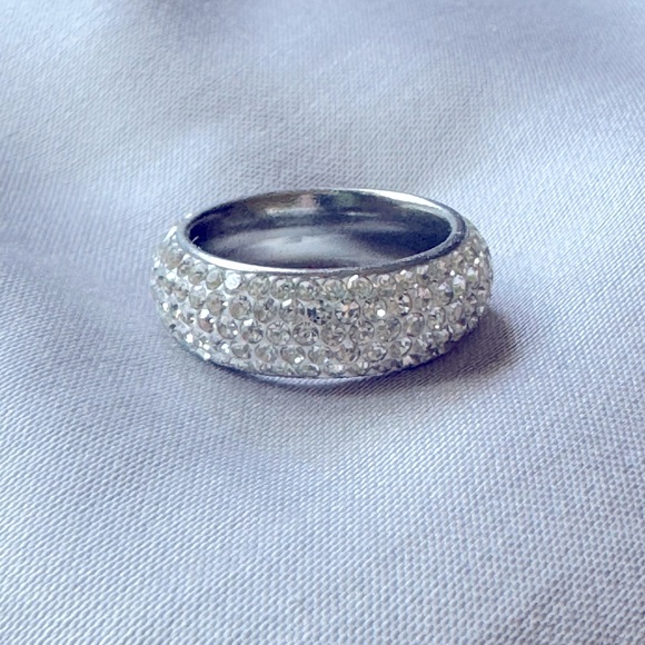 Crystal Bling Ring - Picture 3 of 5